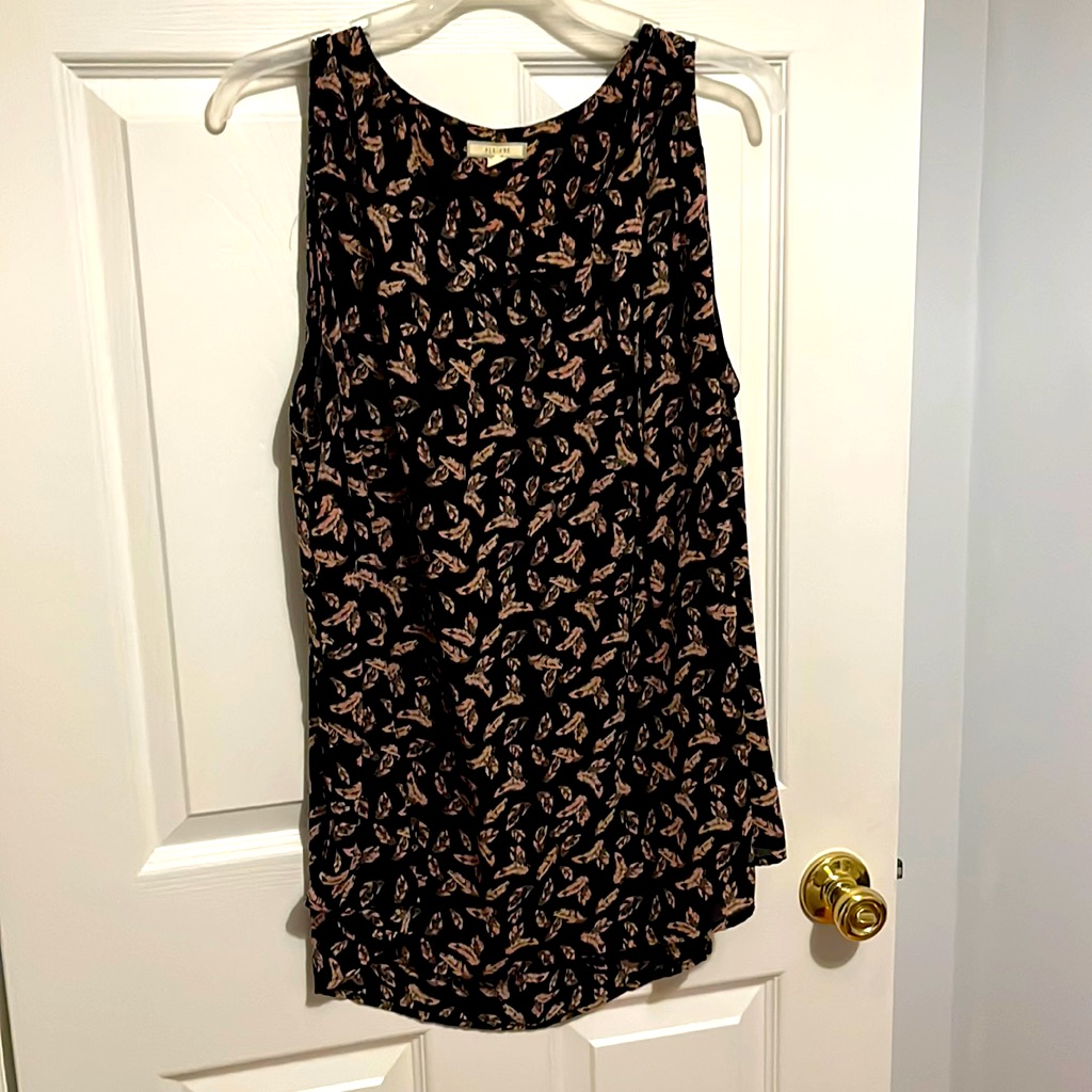 Feathered Pattern Top
